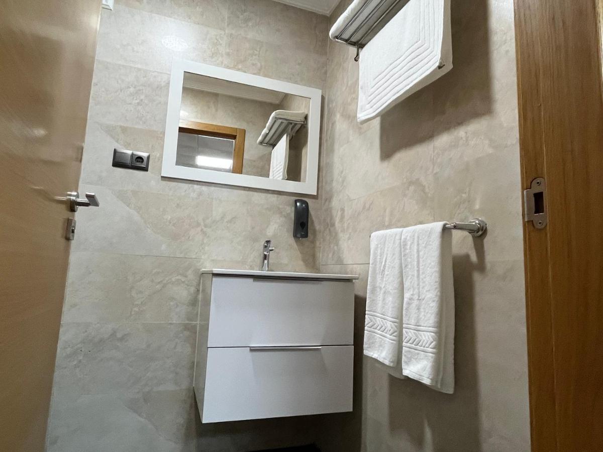 Apartamentos A Illa Redondela Esterno foto